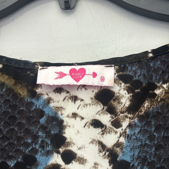 Buddy Love Python Printed Flutter Sleeve Top Size Medium - Picture 3 of 5